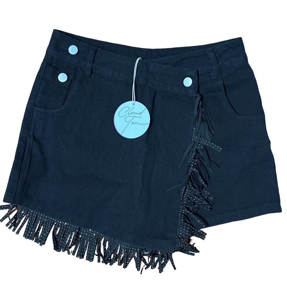 Cloud Ten Women's Black Fringe Jean Shorts